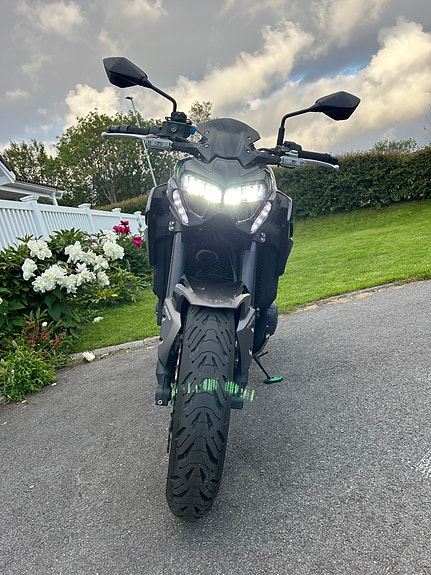 Kawasaki Z 900 4 of 14