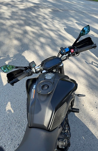 Yamaha MT-07 3 of 5