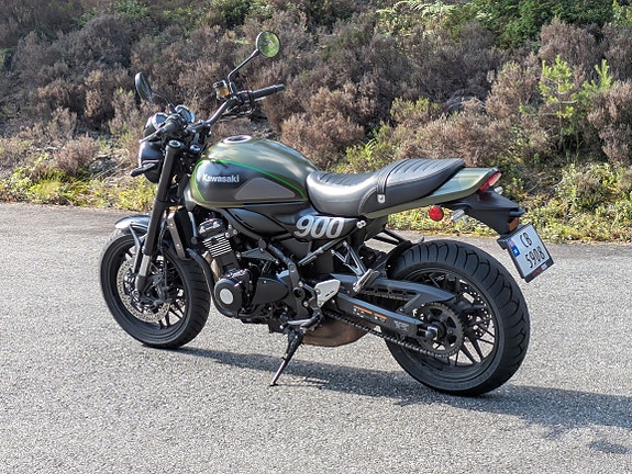 Kawasaki Z 900 RS 5 of 5