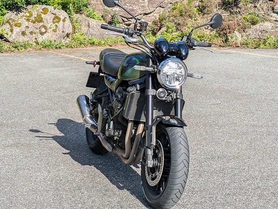 Kawasaki Z 900 RS 15 of 22