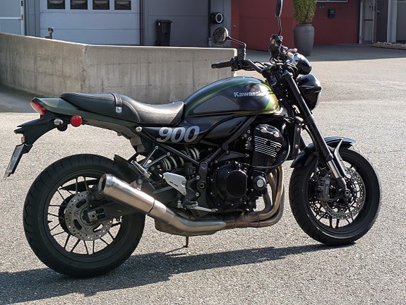Kawasaki Z 900 RS 12 of 22