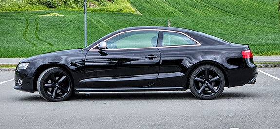 Audi A5 4 of 5