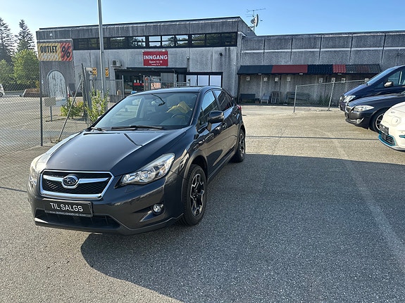Subaru XV 2 of 5