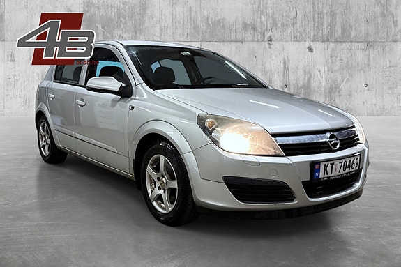 Opel Astra 3 of 5