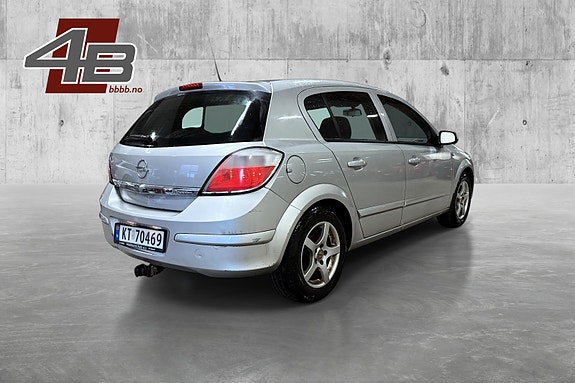 Opel Astra 5 of 5
