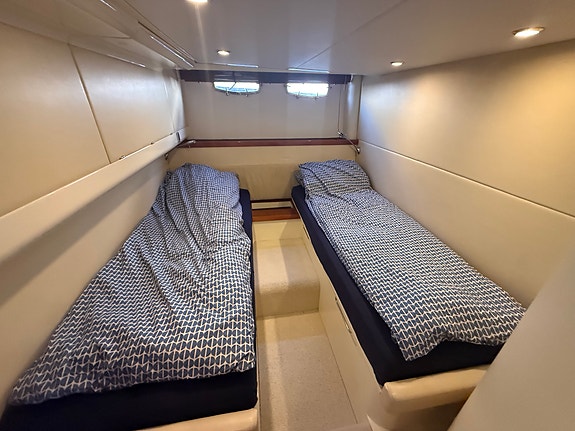 FAIRLINE TARGA 47 GRAN TURISMO 28 of 30