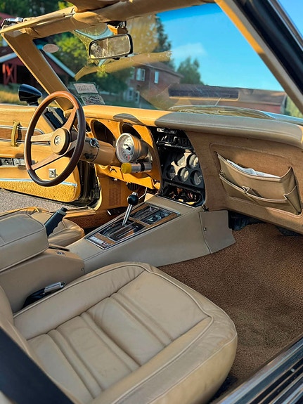 Chevrolet Corvette 19 of 27