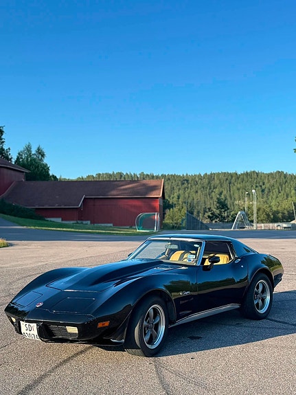 Chevrolet Corvette 5 of 5