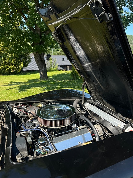 Chevrolet Corvette 23 of 27