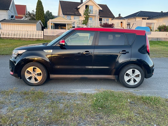 Kia Soul 2 of 5