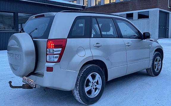 Suzuki Grand Vitara 5 of 5