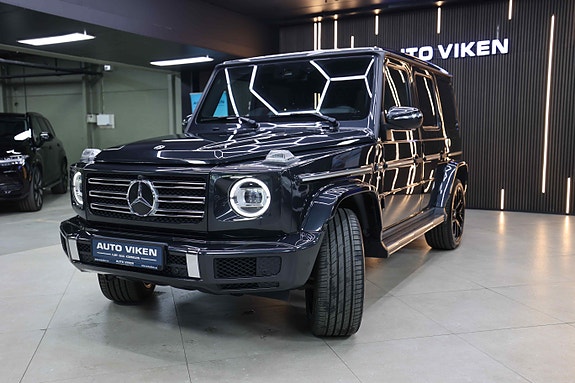 Mercedes-Benz G500 4 of 5