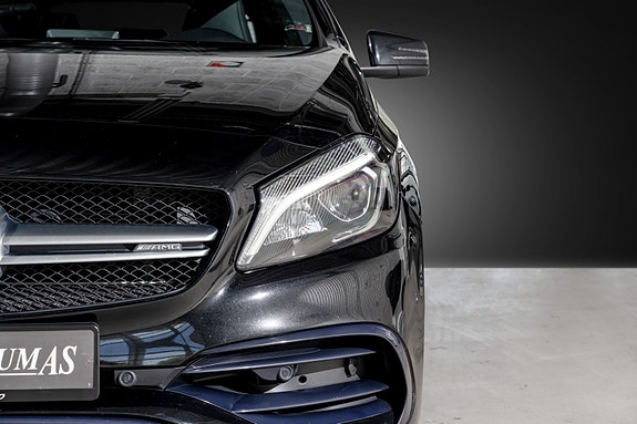 Mercedes-Benz A45 4 of 5