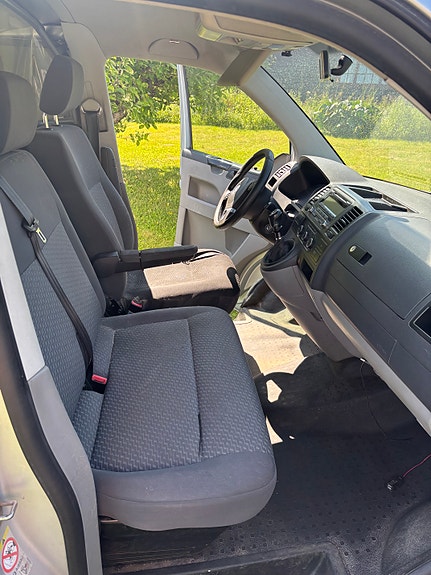 Volkswagen Transporter 7 of 9