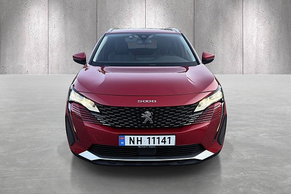 Peugeot 5008 2 of 5