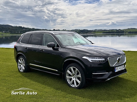 Volvo XC90 12 of 18