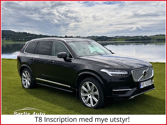Volvo XC90 2 of 18