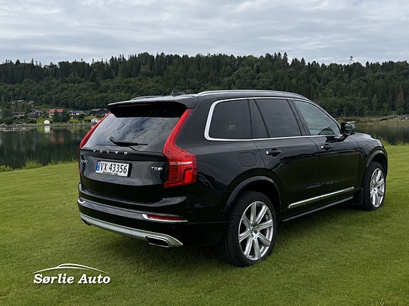 Volvo XC90 4 of 18