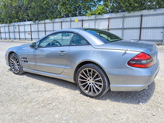 Mercedes-Benz SL550 5 of 5