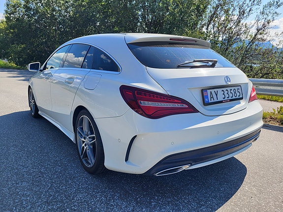 Mercedes-Benz CLA180 3 of 5