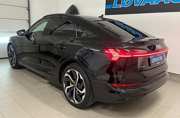 Audi e-tron Sportback 5 of 5