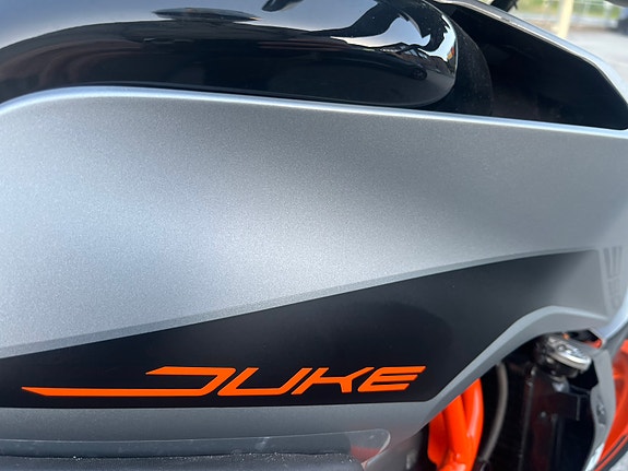 KTM 390 Duke 28 of 30