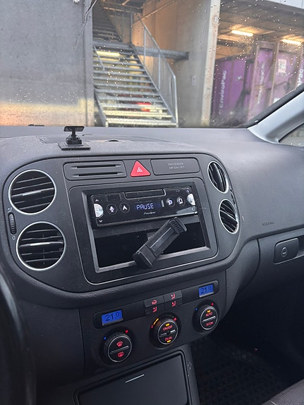Volkswagen Golf Plus 11 of 12