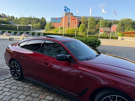 BMW i4 4 of 5