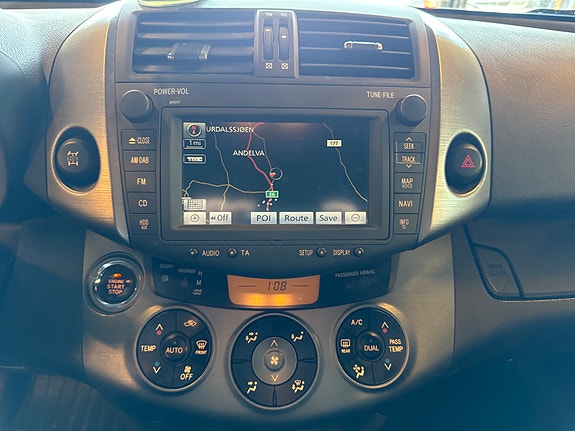 Toyota RAV4 16 of 18