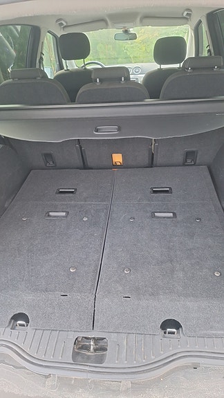 Ford S-MAX 3 of 12