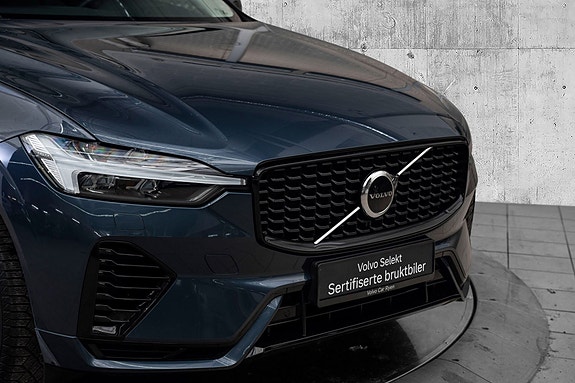 Volvo XC60 3 of 29