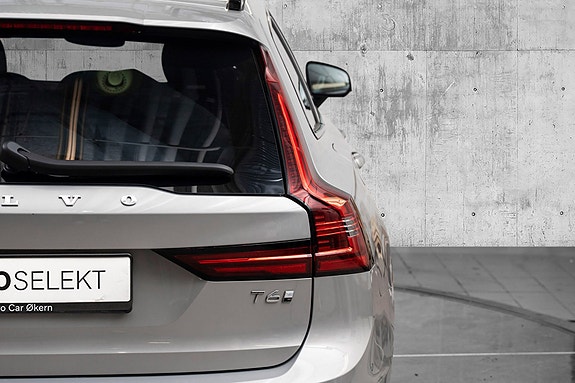 Volvo V90 8 of 28