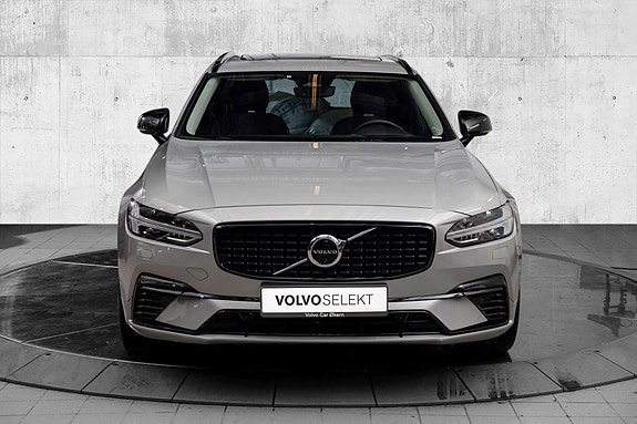 Volvo V90 4 of 28