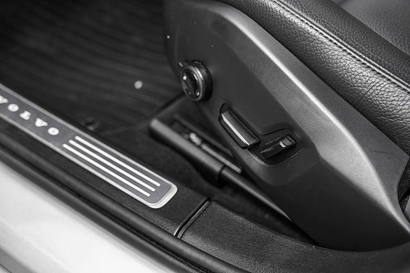 Volvo V90 13 of 28