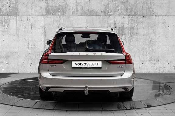 Volvo V90 7 of 28