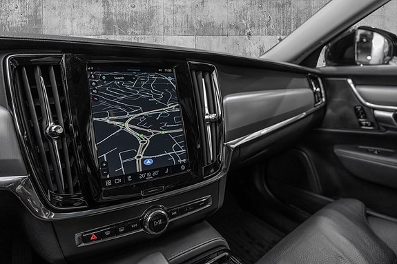Volvo V90 17 of 28