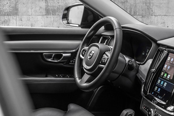 Volvo V90 25 of 28
