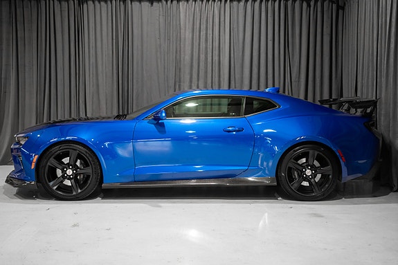Chevrolet Camaro SS 3 of 5