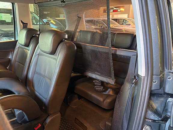 Volkswagen Sharan 12 of 28
