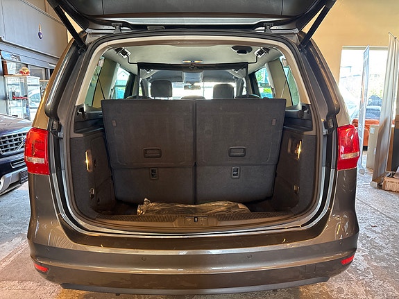Volkswagen Sharan 7 of 28