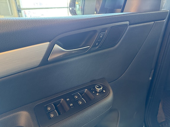 Volkswagen Sharan 16 of 28