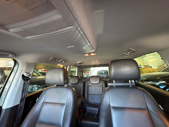 Volkswagen Sharan 27 of 28