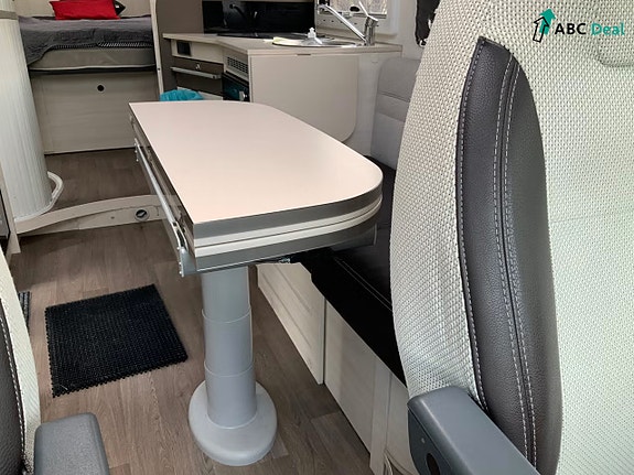 Challenger 378XL Mageo | Queenbed | Aut 150 hk | Solc | Gulvvarme | Stekovn | TV | V.dekk | 9 of 20