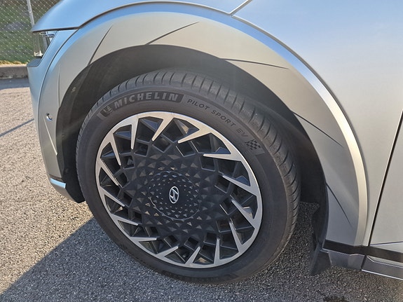 Hyundai Ioniq 5 4 of 30