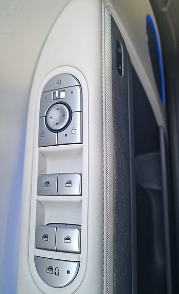 Hyundai Ioniq 5 16 of 30