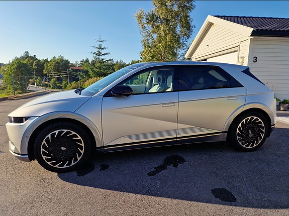 Hyundai Ioniq 5 3 of 30
