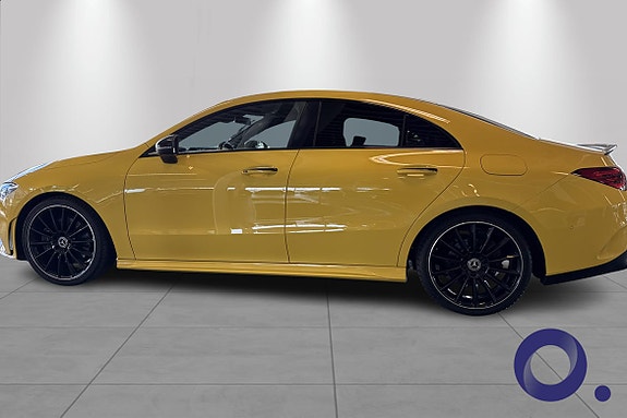 Mercedes-Benz CLA200 2 of 5