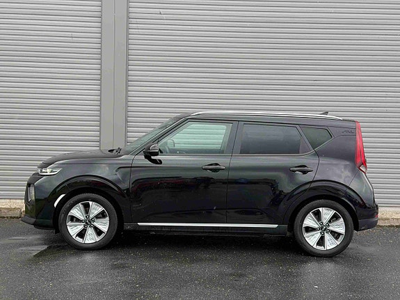 Kia e-Soul 3 of 5