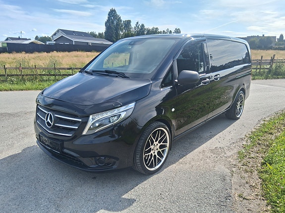 Mercedes-Benz Vito 119 2 of 5