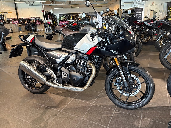 Triumph Thruxton 400